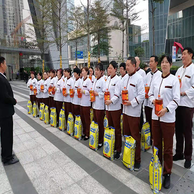 玻璃上的胶、胶印该如何去除